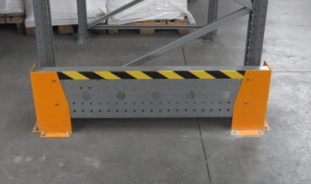 Protection d'échelle L1250 mm rayonnage simple, boulons d'ancrage inclus