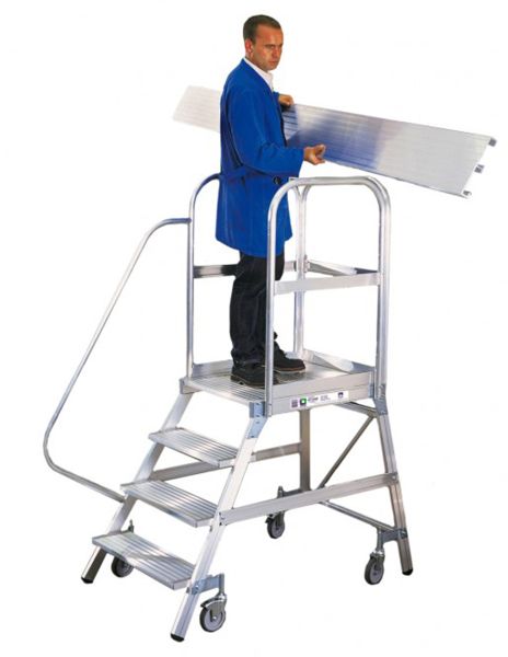 Bordestrap enkelzijdig verrijdbaar - 8 treden - werkhoogte 3900 mm
